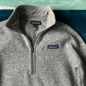 Gray Patagonia Better Sweater 1/4 zip fleece sweatshirt